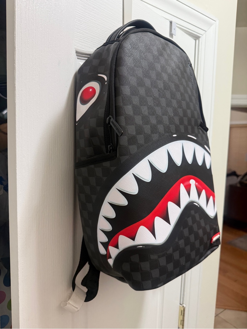 Sprayground Sharks In Paris Balloon Backpack Unisex Black
Shoulder Strap SPR245 - Picture 2 of 16